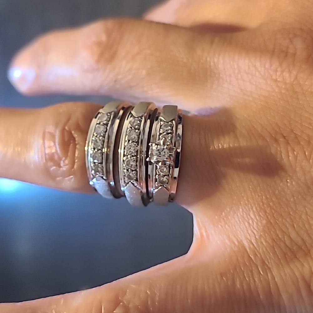Diamond engagement ring with wedding bands